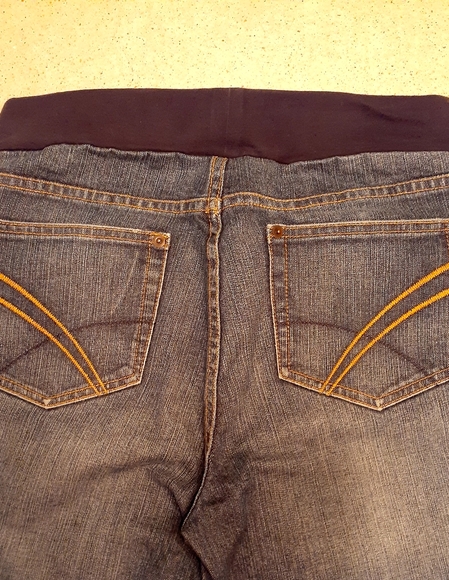 Maternity jeans - Picture 3 of 3